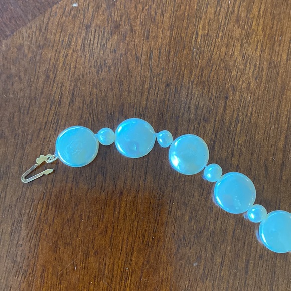 Freshwater Pearl Necklace - Picture 5 of 5